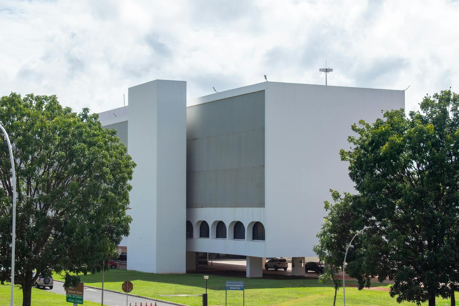 federal reserve building — financial news