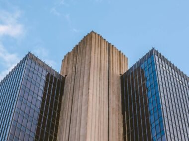 federal reserve building — financial news