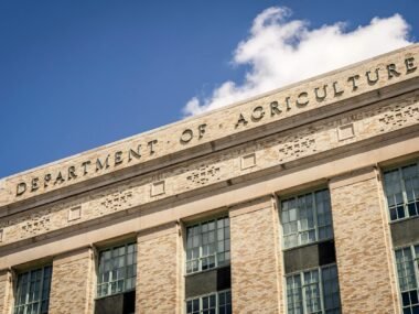 federal reserve building — financial news