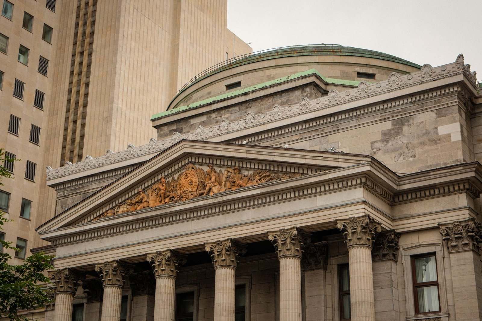 bank of canada building — financial news