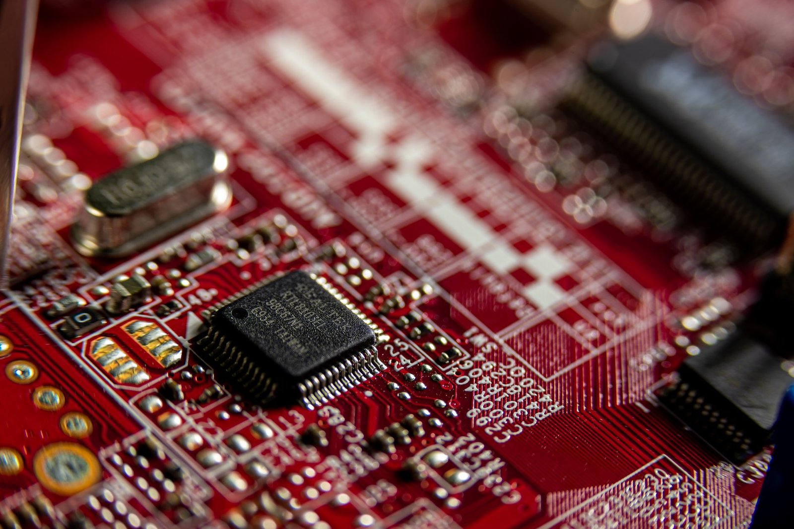 semiconductor microchip closeup — financial news