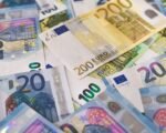 australian currency notes — financial news
