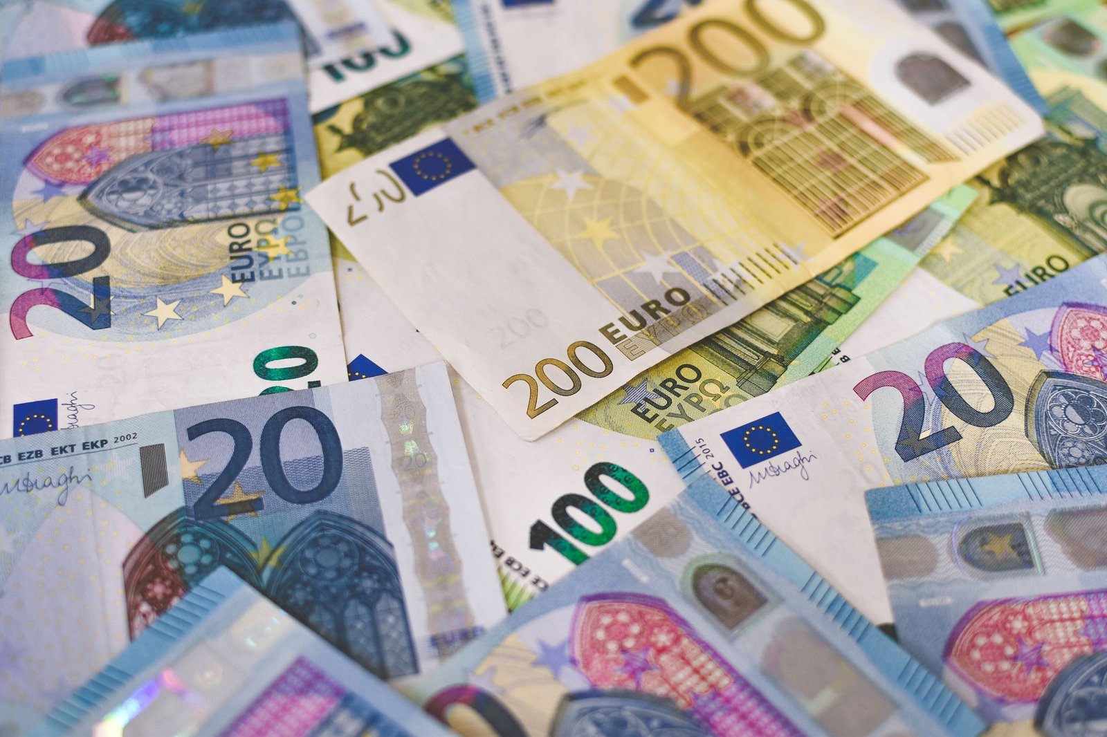 australian currency notes — financial news