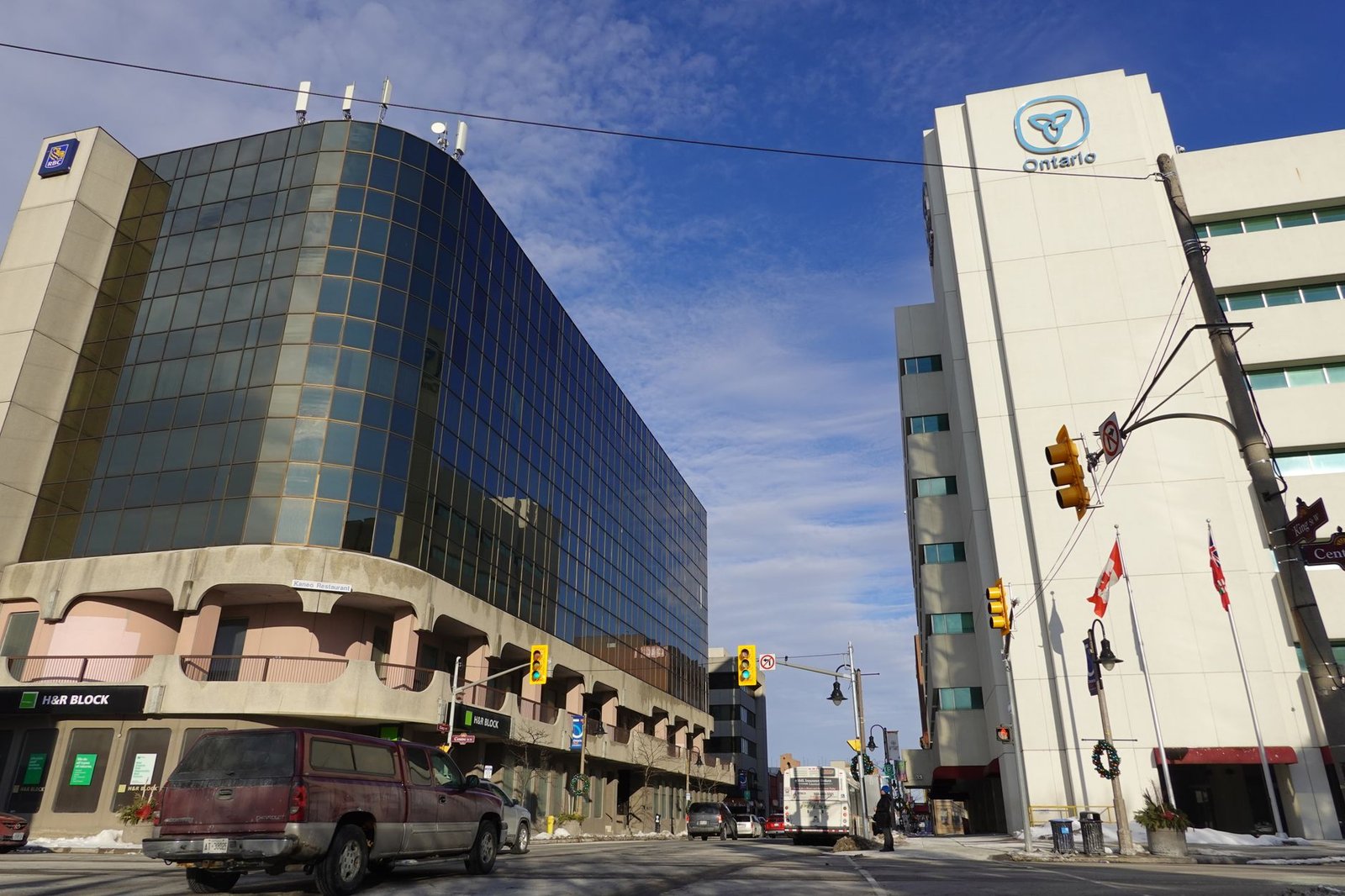 bank of canada building — financial news