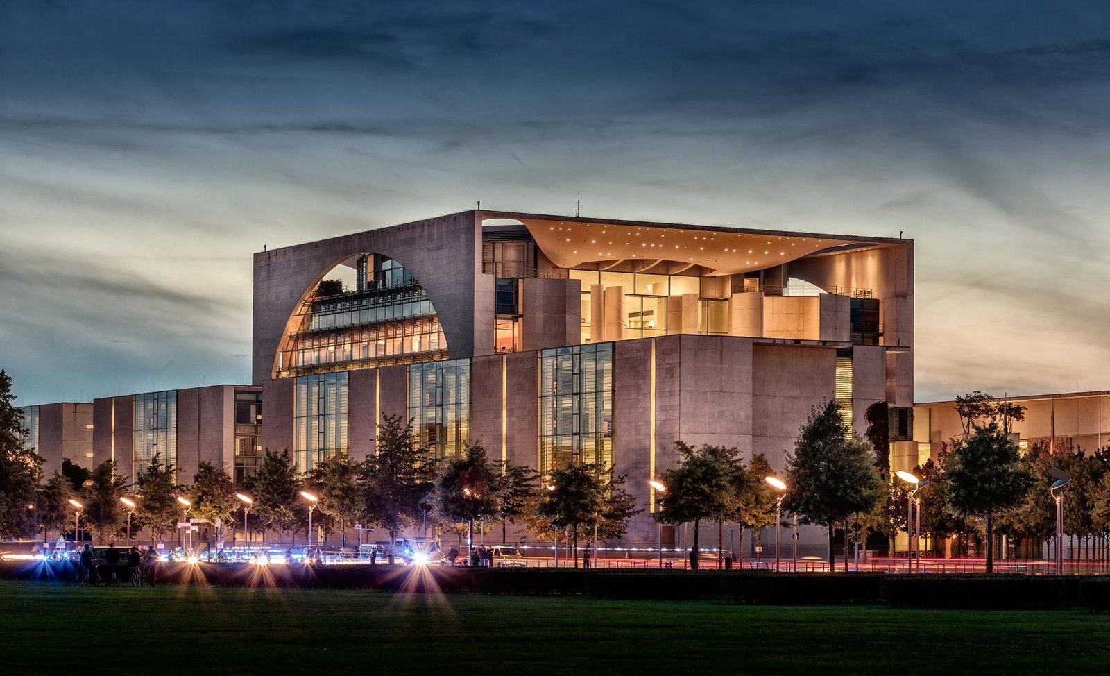 federal reserve building — financial news