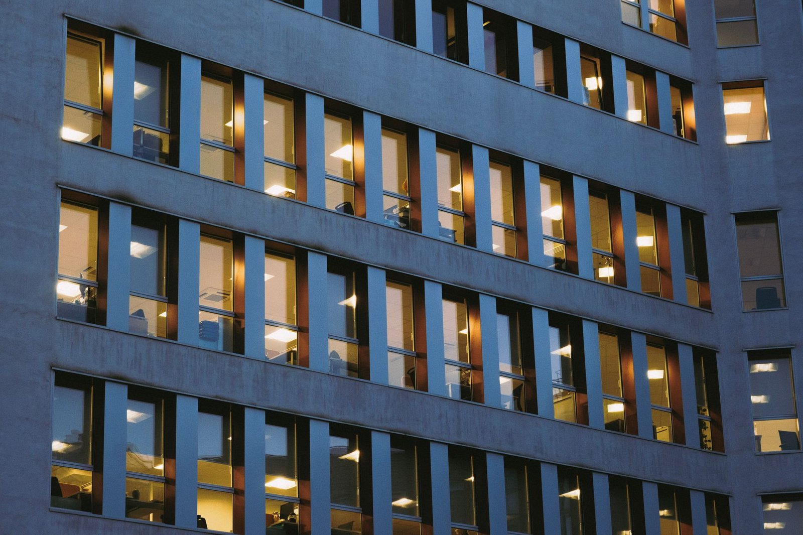 imf headquarters building — financial news