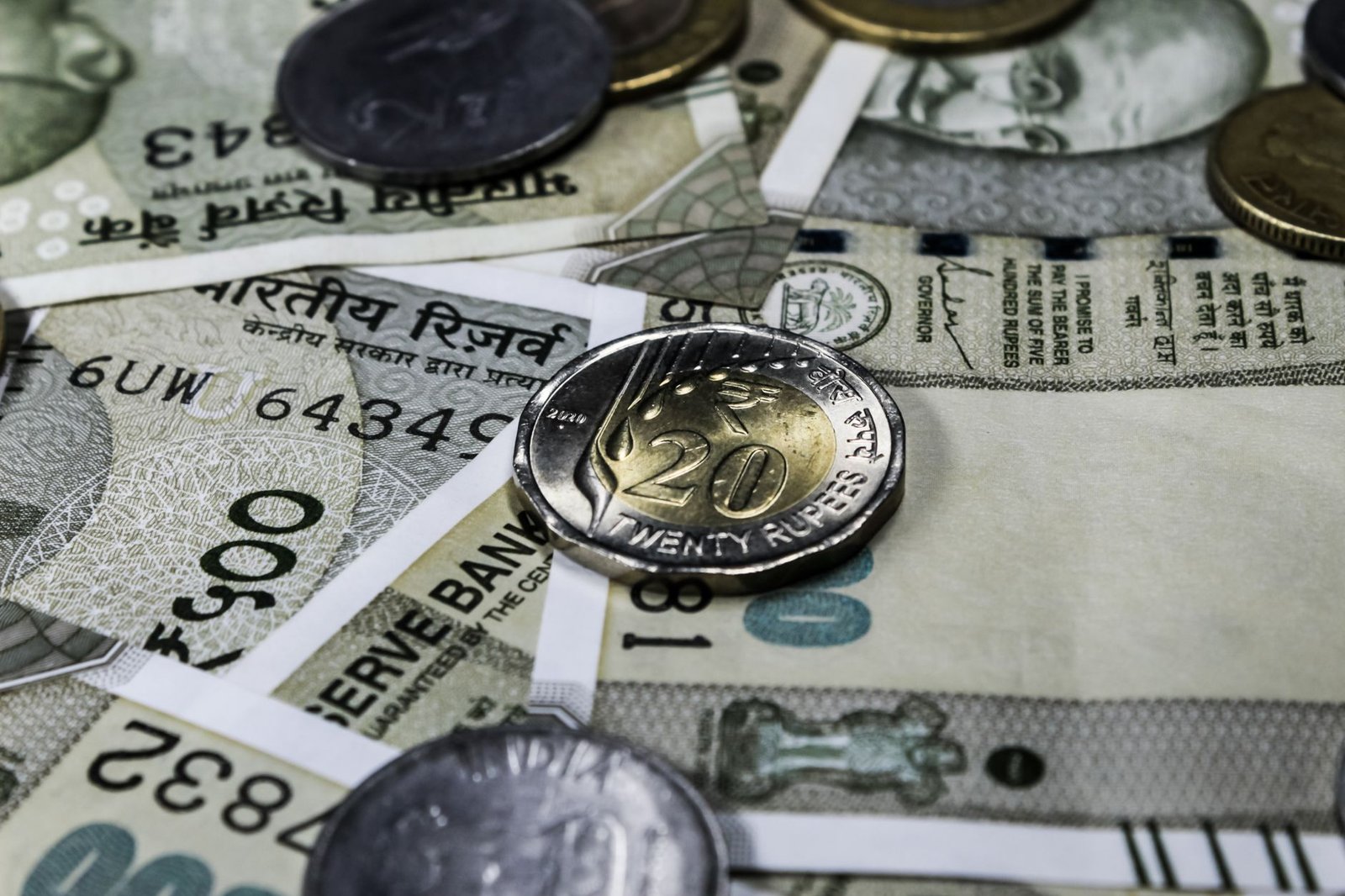 india central bank building — financial news