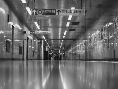 tokyo stock exchange floor — financial news
