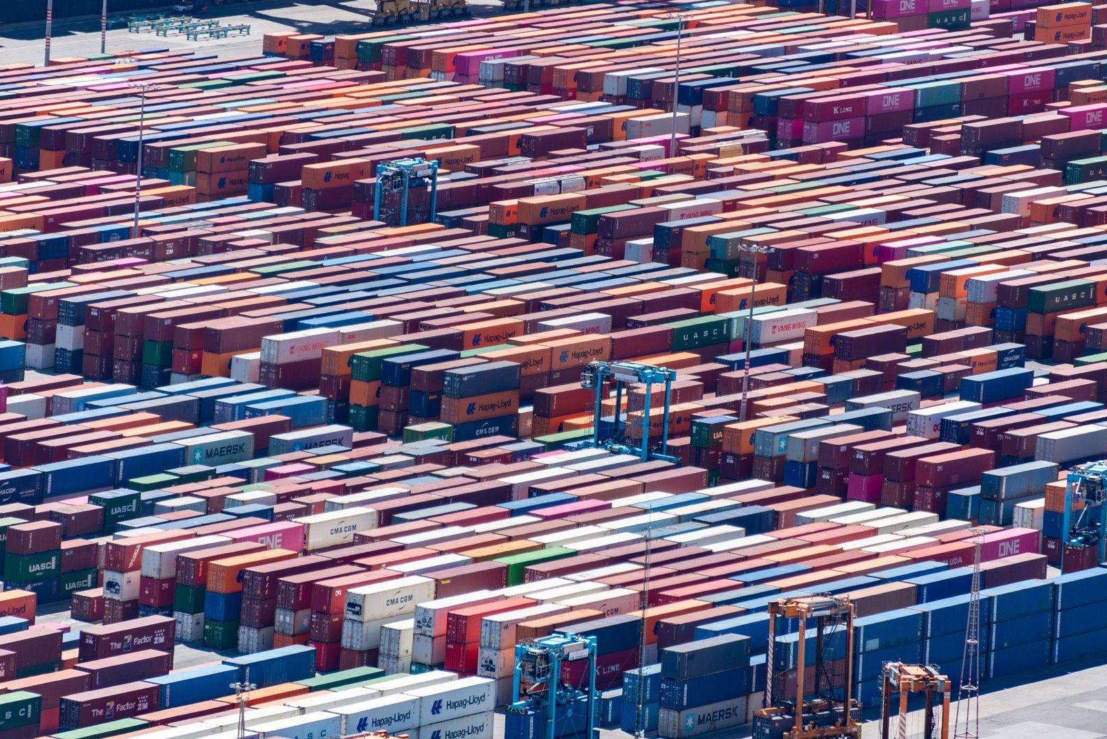 us customs shipping containers port — financial news