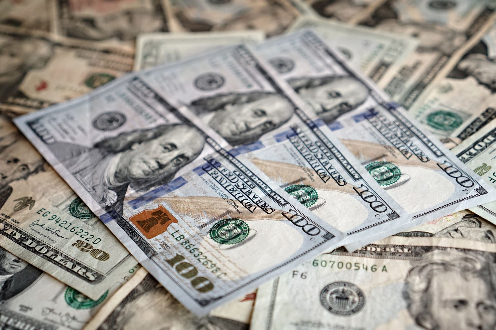 japanese yen currency bills — financial news