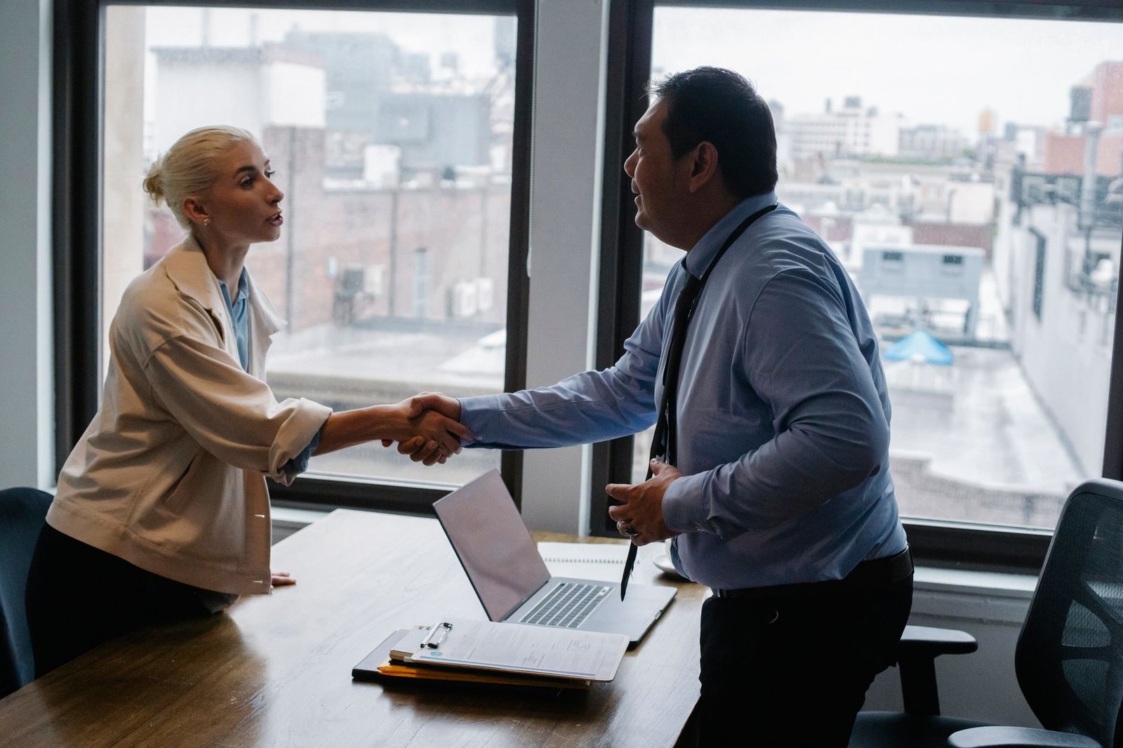job seekers employment office — financial news