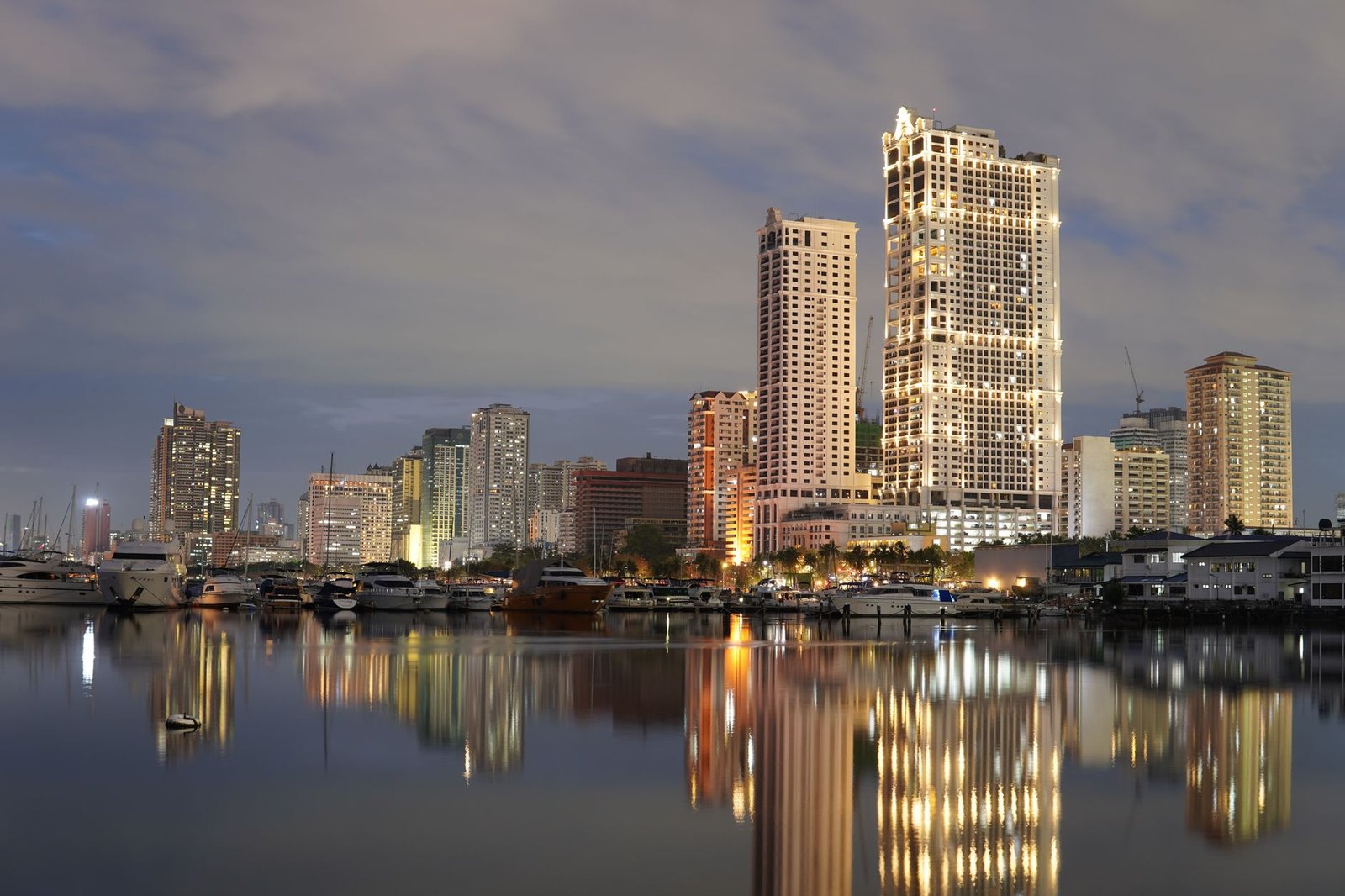 manila philippines skyline — financial news