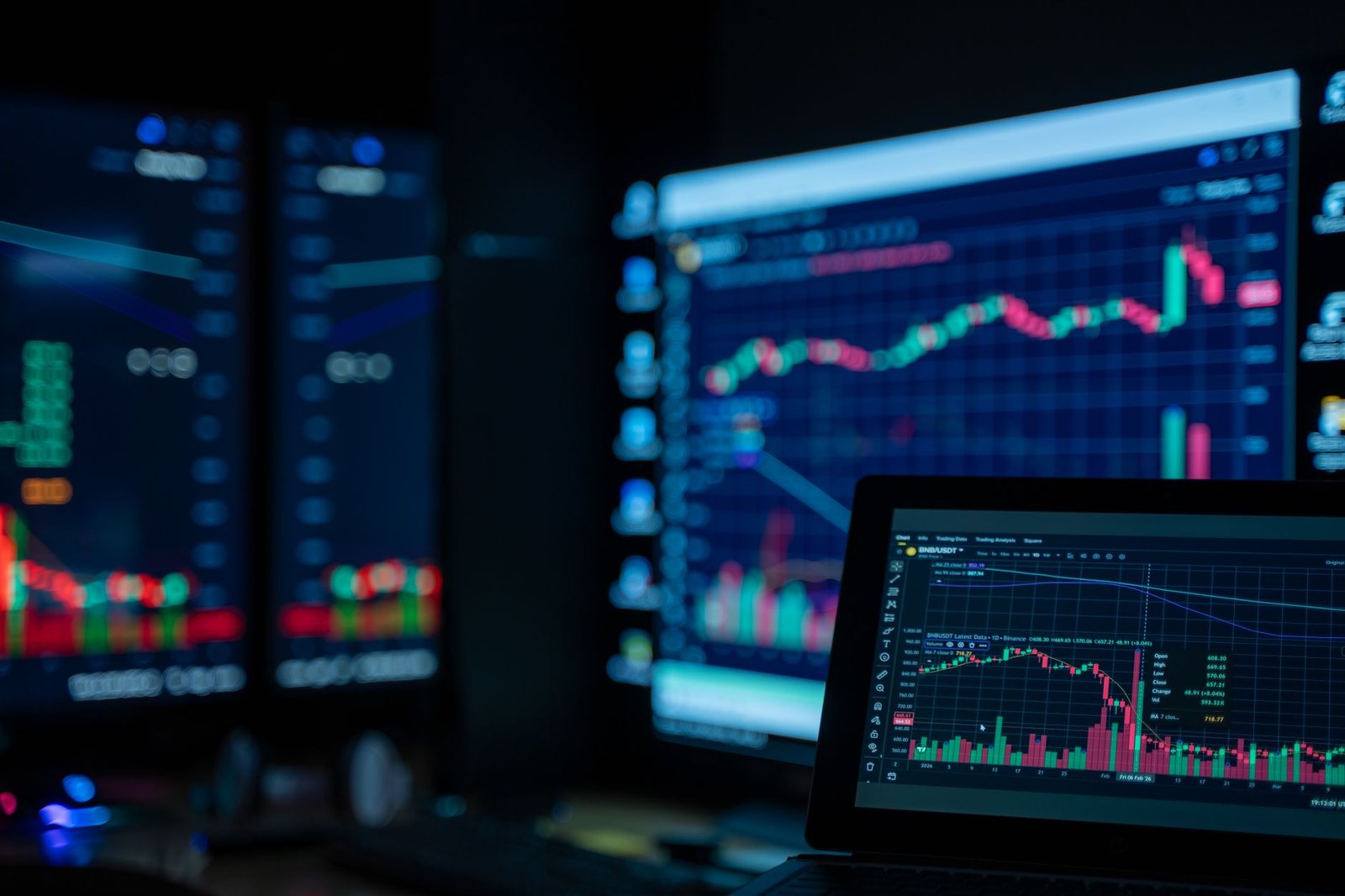 stock exchange floor — financial news