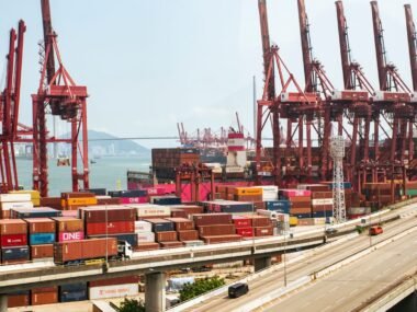 us china shipping containers port — financial news