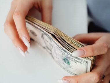 us dollar money — financial news