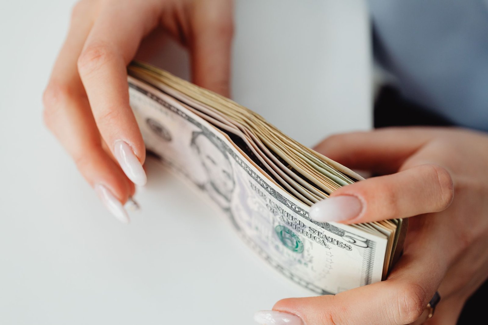 us dollar money — financial news