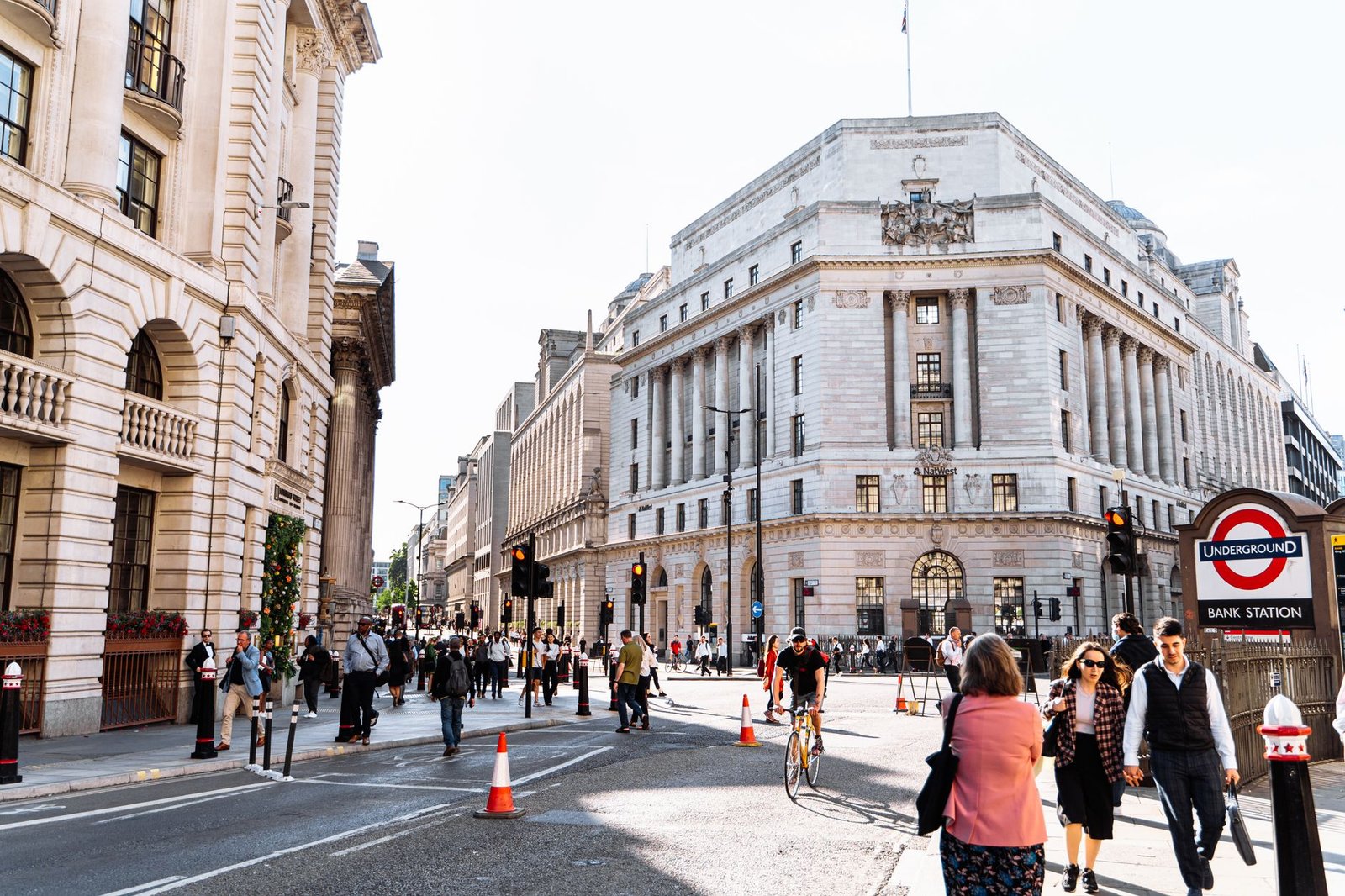 bank of england building london — financial news