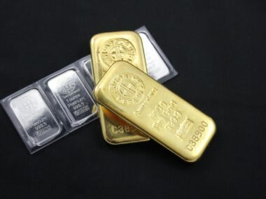 gold bars trading floor — financial news