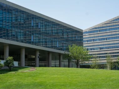 imf headquarters building — financial news