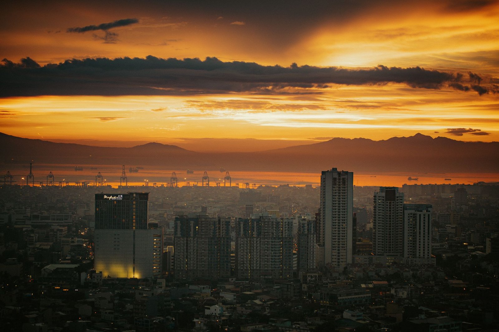 manila city skyline — financial news