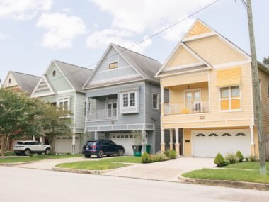 residential homes neighborhood — financial news