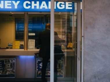 world currency exchange — financial news