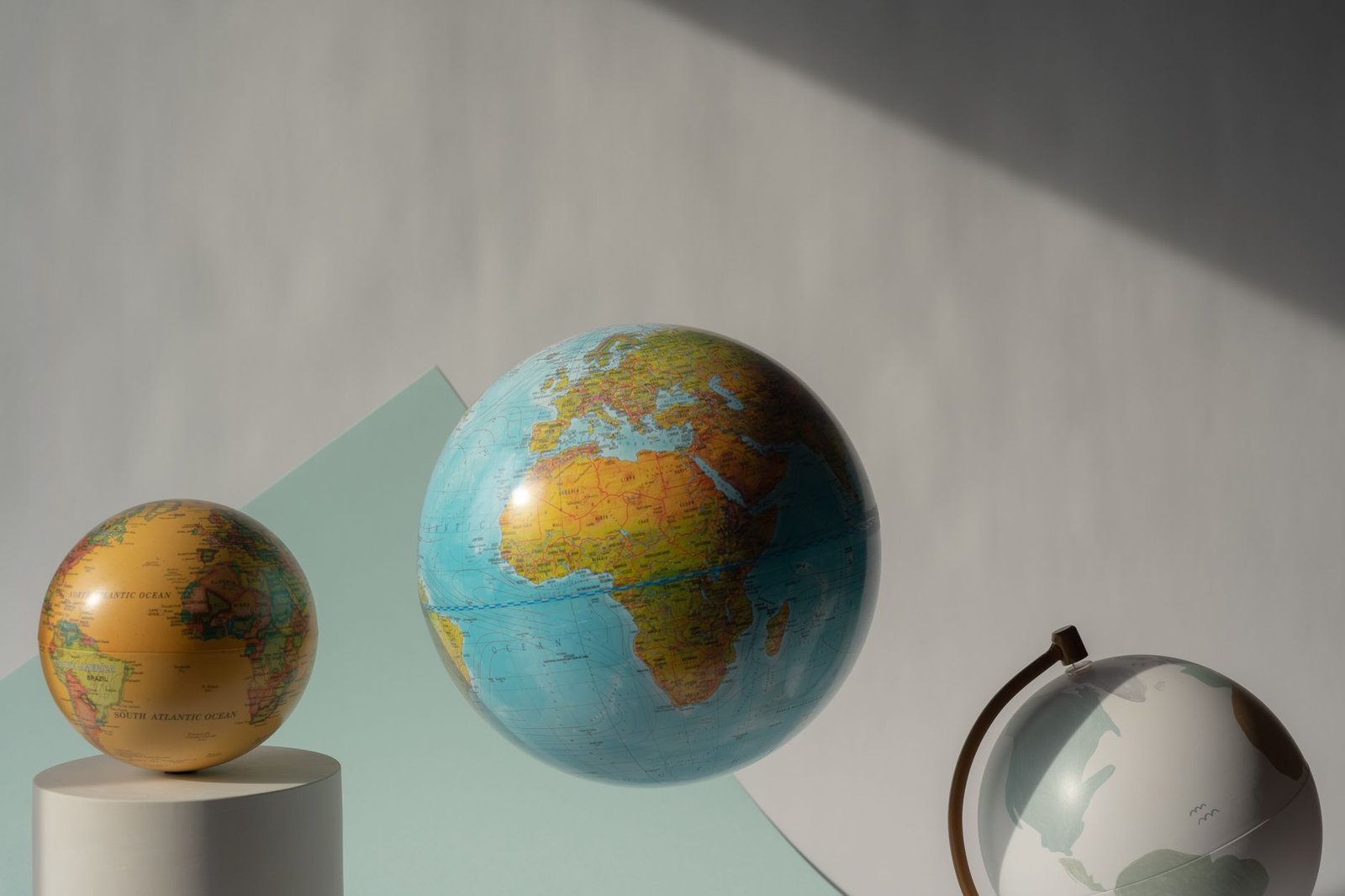 world map economy globe — financial news