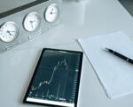 government bond trading floor — financial news