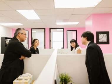 office workers — financial news