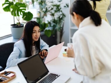 women working office — financial news